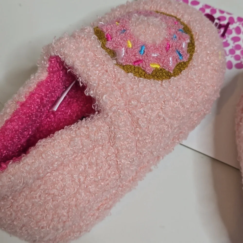 Kensie  Toddler Girl Pink Donut Slippers 9/10